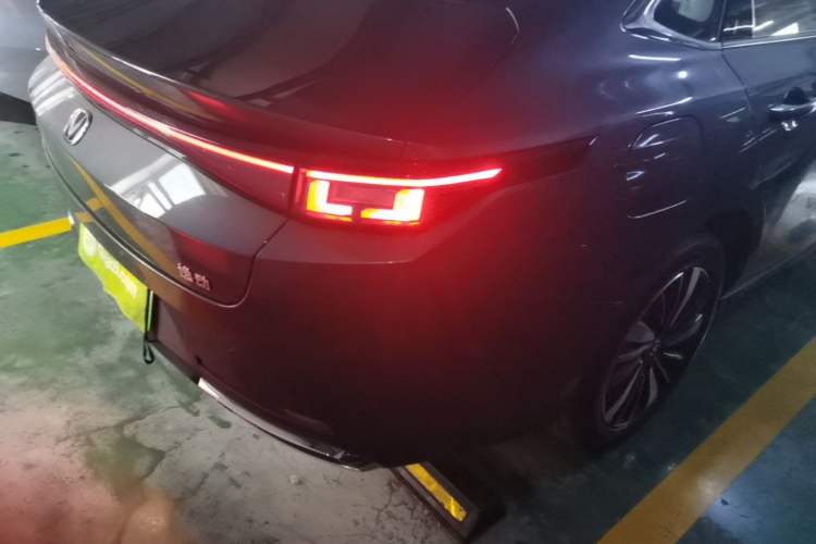 Used CHANGAN Eado PHEV 2025 Smart New Blue Whale 145KM Battleship Edition Right Rear Taillight