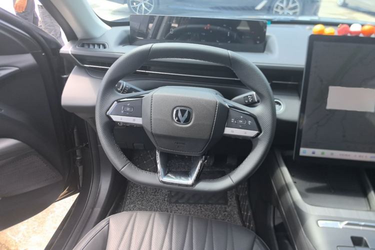 Used CHANGAN Eado PHEV 2025 Smart New Blue Whale 145KM Battleship Edition Steering Wheel