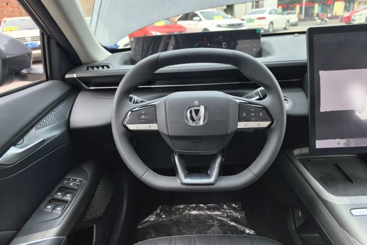 Used CHANGAN Eado PHEV 2025 Smart New Blue Whale 145KM Battleship Edition Steering Wheel