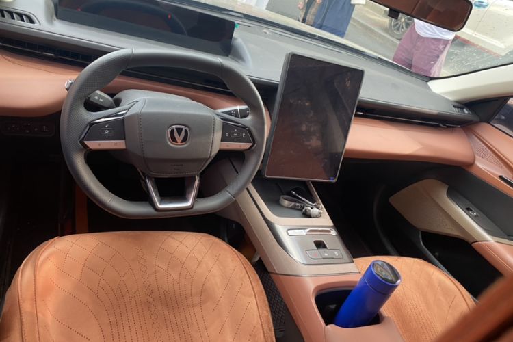 Used CHANGAN Eado PHEV 2025 Smart New Blue Whale 145KM Battleship Edition Steering Wheel