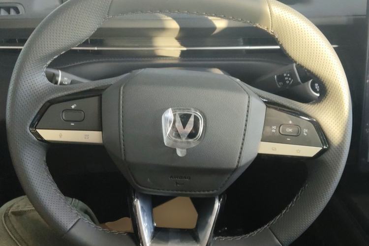 Used CHANGAN Eado PHEV 2025 Smart New Blue Whale 145KM High-Energy Edition Steering Wheel