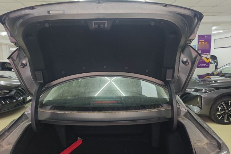 Used CHANGAN Eado PHEV 2025 Smart New Blue Whale 145KM Battleship Edition Trunk