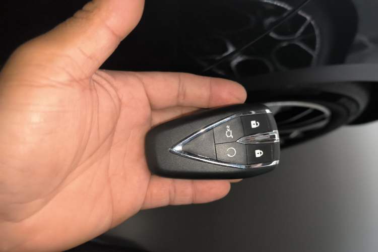 Used CHANGAN Eado PHEV 2025 Smart New Blue Whale 145KM Battleship Edition Vehicle Key