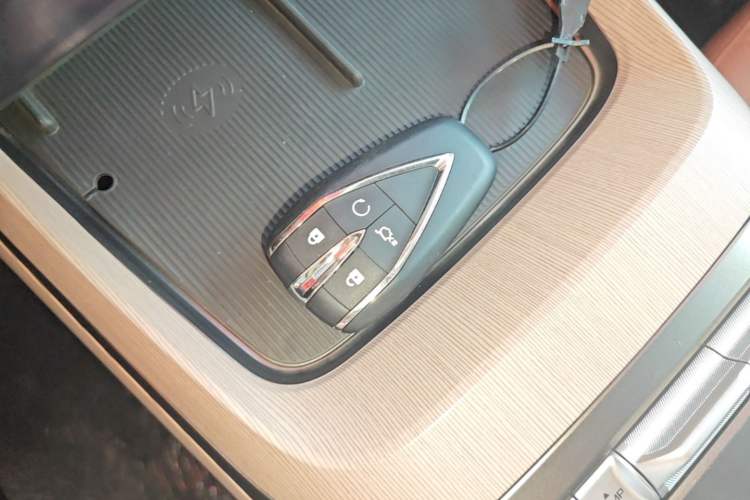 Used CHANGAN Eado PHEV 2025 Smart New Blue Whale 145KM Battleship Edition Vehicle Key