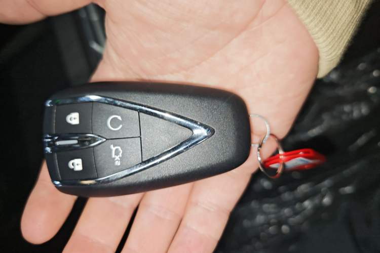 Used CHANGAN Eado PHEV 2025 Smart New Blue Whale 145KM Battleship Edition Vehicle Key