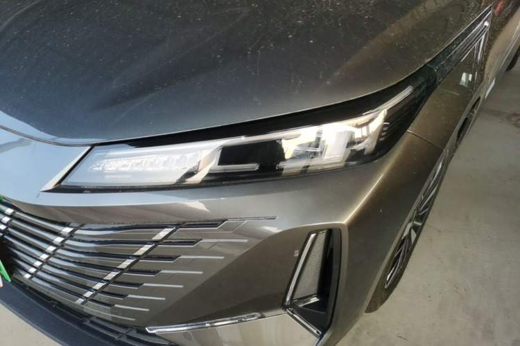 Used CHANGAN Eado PHEV 2025 Smart New Blue Whale 145KM Battleship Edition Left Front Headlight