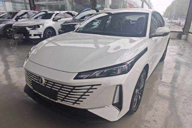 Used CHANGAN Eado PHEV 2025 Smart New Blue Whale 145KM High-Energy Edition