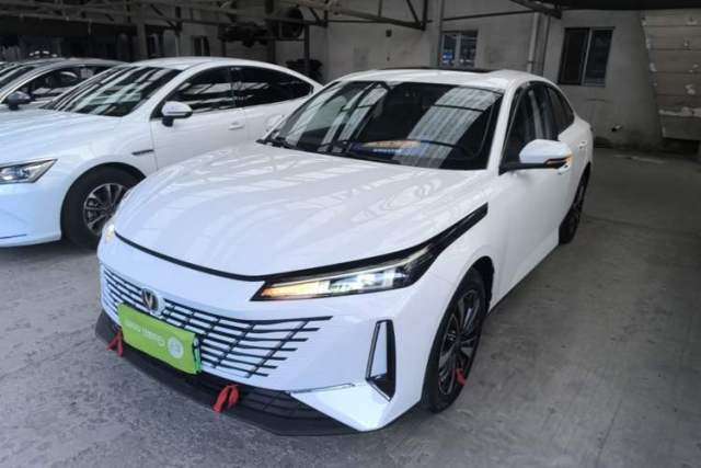 Used CHANGAN Eado PHEV 2025 Smart New Blue Whale 145KM Battleship Edition