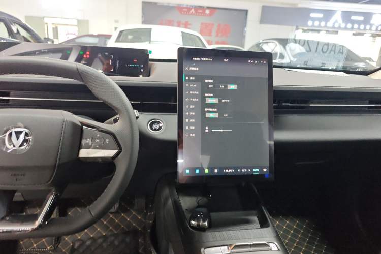Used CHANGAN Eado PHEV 2025 Smart New Blue Whale 145KM High-Energy Edition Audio And AC Panel