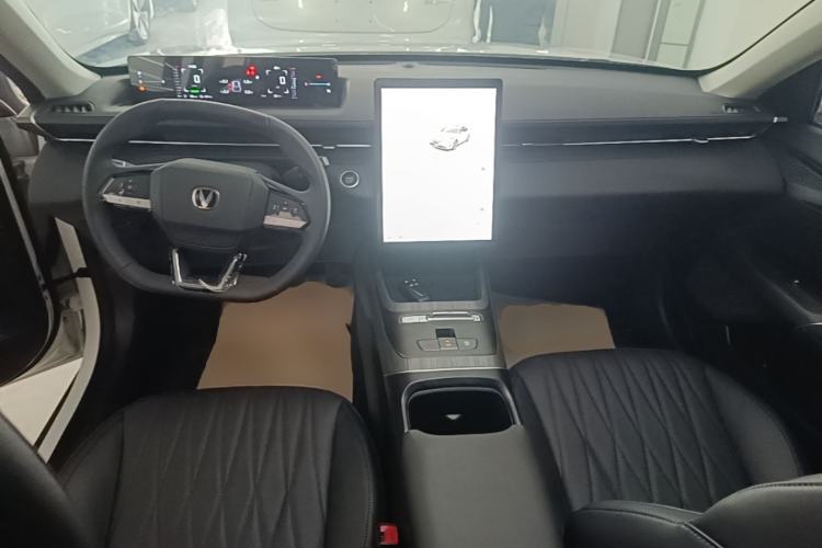 Used CHANGAN Eado PHEV 2025 Smart New Blue Whale 145KM Battleship Edition Center Console
