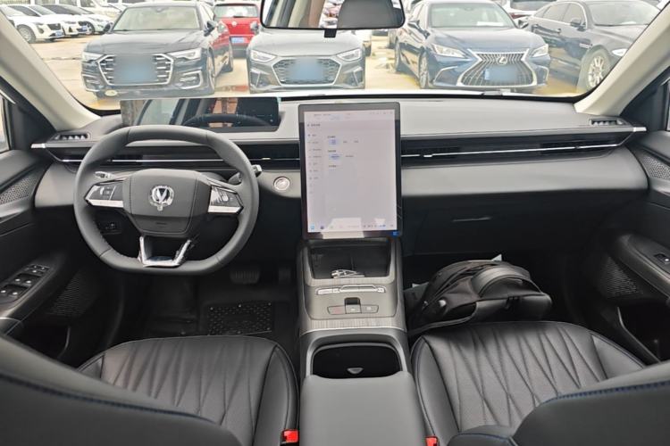 Used CHANGAN Eado PHEV 2025 Smart New Blue Whale 145KM Battleship Edition Center Console