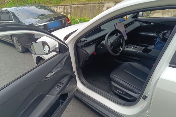 Used CHANGAN Eado PHEV 2025 Smart New Blue Whale 145KM High-Energy Edition Driver Seat