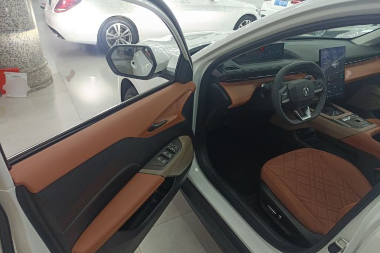 Used CHANGAN Eado PHEV 2025 Smart New Blue Whale 145KM Battleship Edition Driver Seat