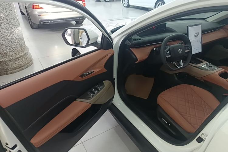 Used CHANGAN Eado PHEV 2025 Smart New Blue Whale 145KM Battleship Edition Driver Seat