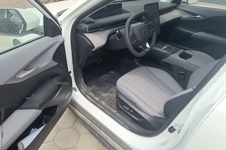 Used CHANGAN Eado PHEV 2025 Smart New Blue Whale 145KM Battleship Edition Driver Seat