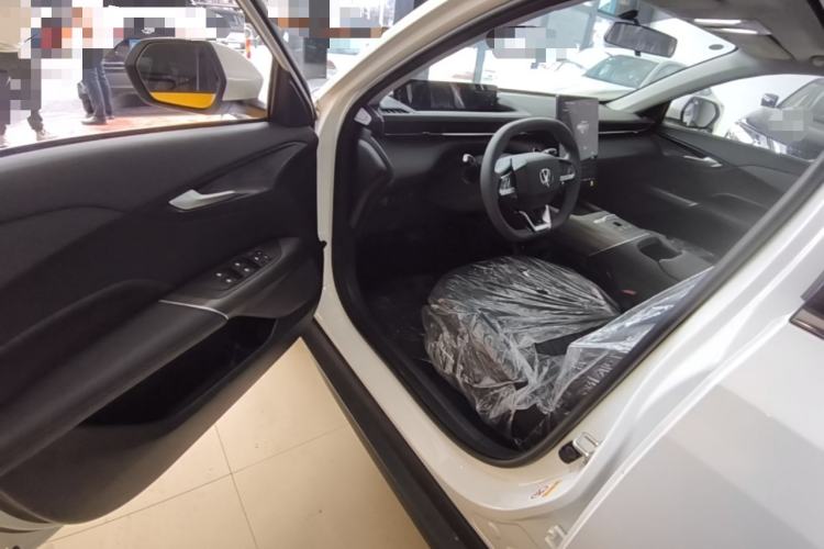 Used CHANGAN Eado PHEV 2025 Smart New Blue Whale 145KM Battleship Edition Driver Seat