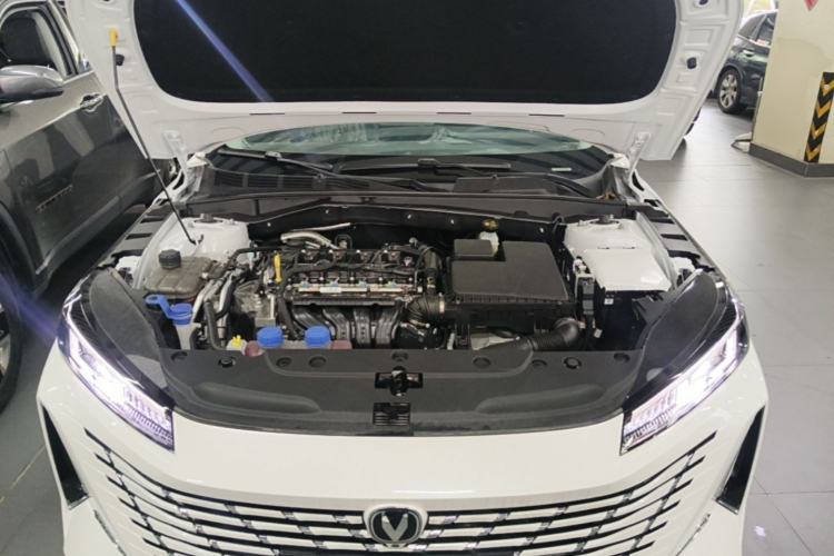 Used CHANGAN Eado PHEV 2025 Smart New Blue Whale 145KM Battleship Edition Engine Bay