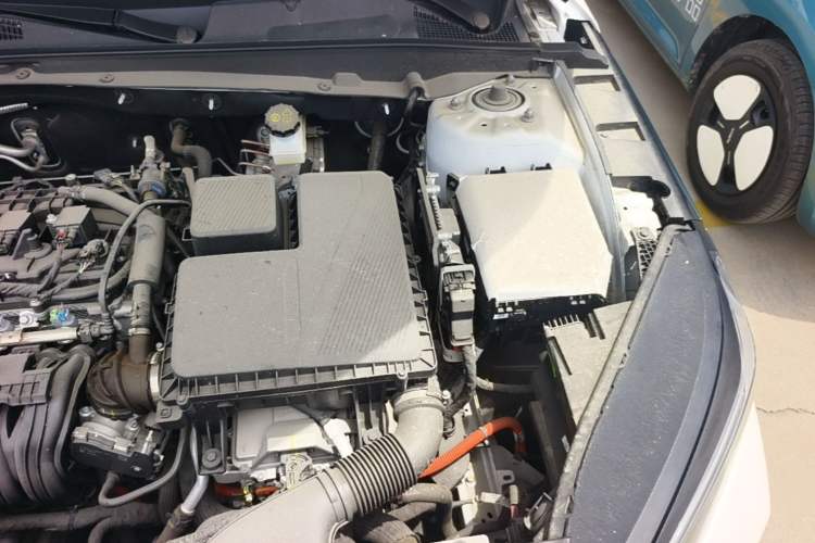 Used CHANGAN Eado PHEV 2025 Smart New Blue Whale 145KM Battleship Edition Engine Bay Left