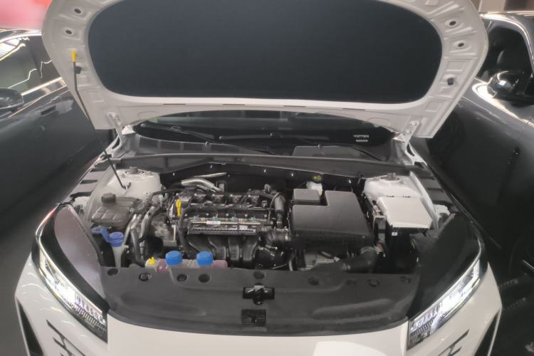 Used CHANGAN Eado PHEV 2025 Smart New Blue Whale 145KM Battleship Edition Engine Bay