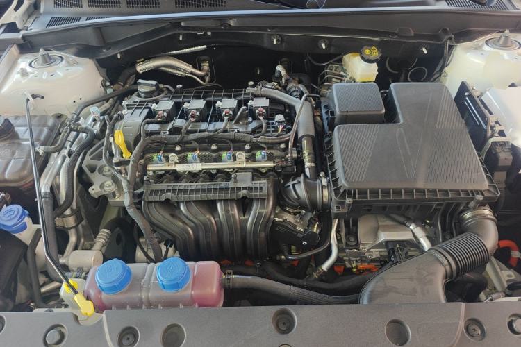 Used CHANGAN Eado PHEV 2025 Smart New Blue Whale 145KM Battleship Edition Engine Bay