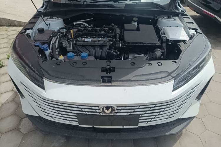 Used CHANGAN Eado PHEV 2025 Smart New Blue Whale 145KM Battleship Edition Engine Bay