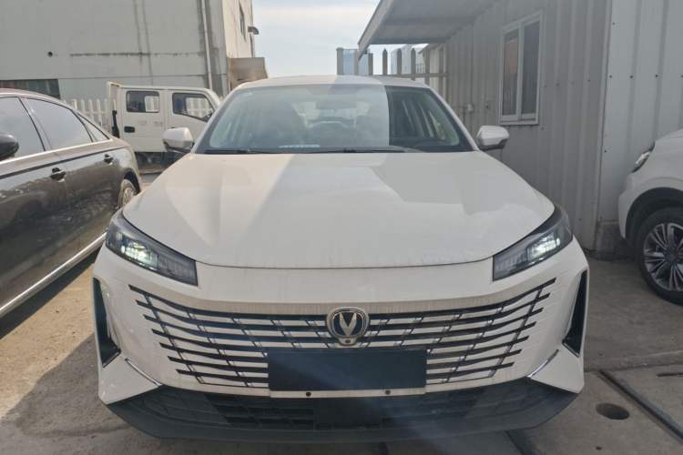 Used CHANGAN Eado PHEV 2025 Smart New Blue Whale 145KM Battleship Edition Exterior 1