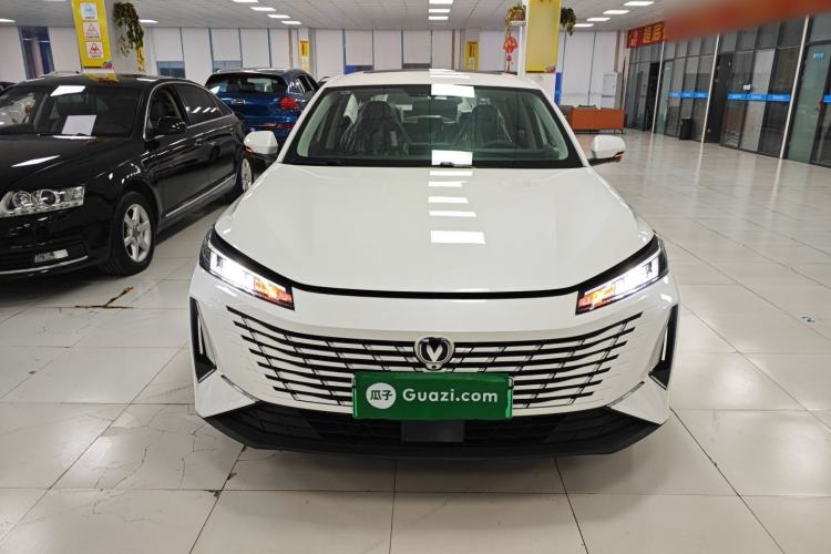 Used CHANGAN Eado PHEV 2025 Smart New Blue Whale 145KM Battleship Edition Exterior 1
