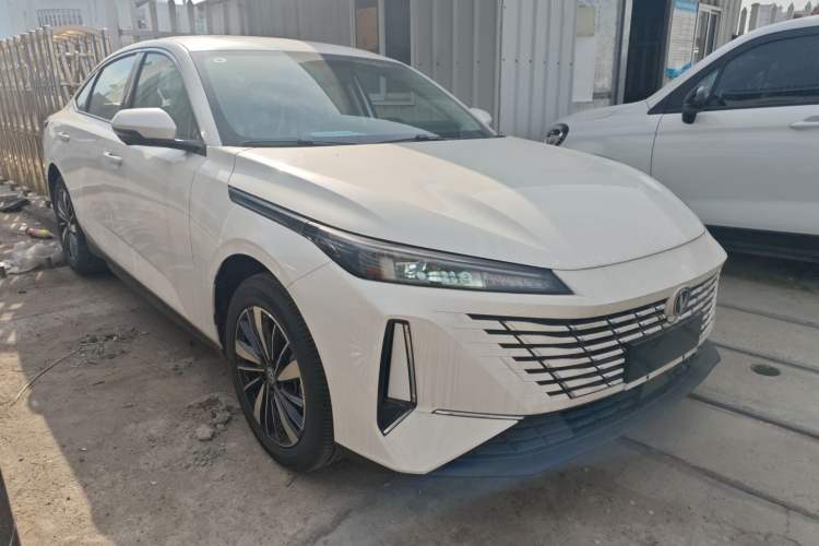 Used CHANGAN Eado PHEV 2025 Smart New Blue Whale 145KM Battleship Edition Exterior 2
