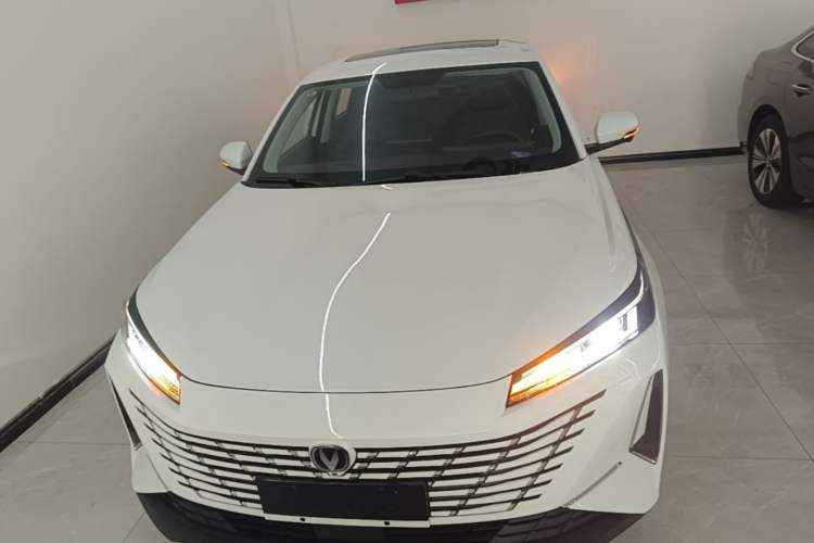 Used CHANGAN Eado PHEV 2025 Smart New Blue Whale 145KM Battleship Edition Front