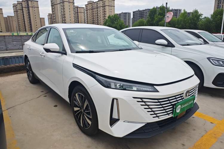Used CHANGAN Eado PHEV 2025 Smart New Blue Whale 145KM Battleship Edition Front Right 45 Deg
