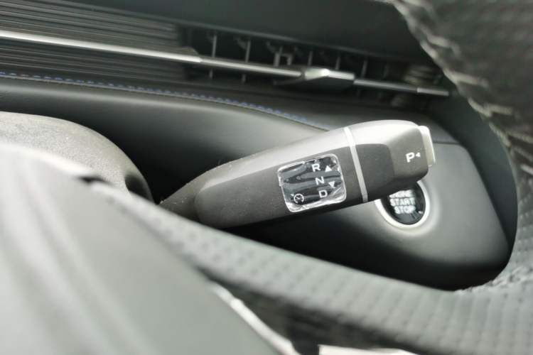 Used CHANGAN Eado PHEV 2025 Smart New Blue Whale 145KM Battleship Edition Gear Lever