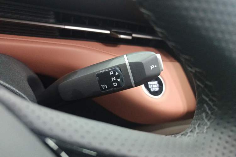 Used CHANGAN Eado PHEV 2025 Smart New Blue Whale 145KM Battleship Edition Gear Lever