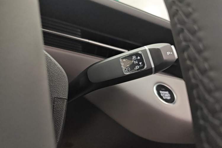 Used CHANGAN Eado PHEV 2025 Smart New Blue Whale 145KM Battleship Edition Gear Lever