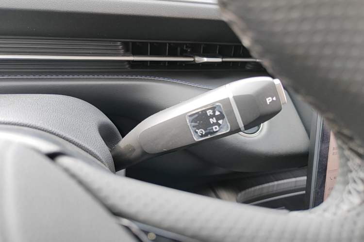 Used CHANGAN Eado PHEV 2025 Smart New Blue Whale 145KM Battleship Edition Gear Lever