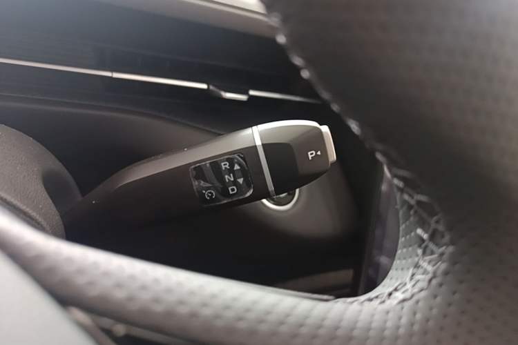 Used CHANGAN Eado PHEV 2025 Smart New Blue Whale 145KM Battleship Edition Gear Lever