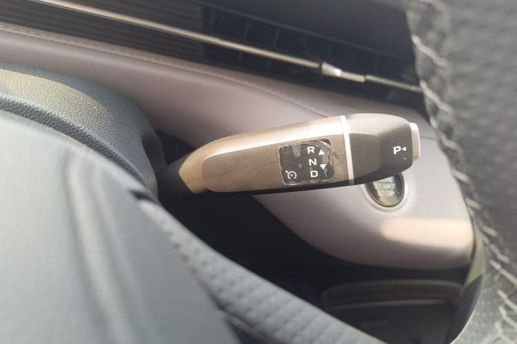 Used CHANGAN Eado PHEV 2025 Smart New Blue Whale 145KM Battleship Edition Gear Lever
