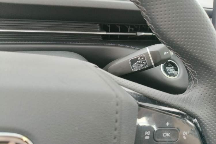 Used CHANGAN Eado PHEV 2025 Smart New Blue Whale 145KM Battleship Edition Gear Lever