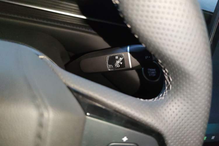 Used CHANGAN Eado PHEV 2025 Smart New Blue Whale 145KM Battleship Edition Gear Lever