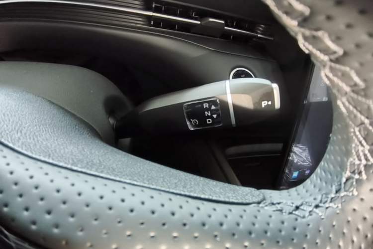 Used CHANGAN Eado PHEV 2025 Smart New Blue Whale 145KM Battleship Edition Gear Lever