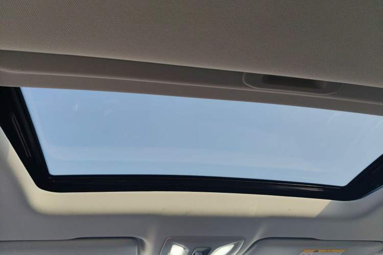 Used CHANGAN Eado PHEV 2025 Smart New Blue Whale 145KM Battleship Edition Headliner