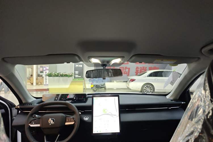 Used CHANGAN Eado PHEV 2025 Smart New Blue Whale 145KM High-Energy Edition Headliner