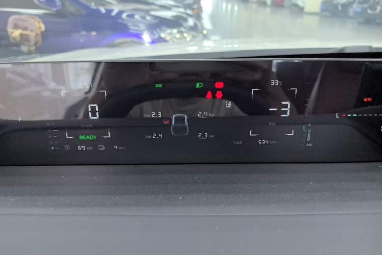 Used CHANGAN Eado PHEV 2025 Smart New Blue Whale 145KM Battleship Edition Instrument Cluster