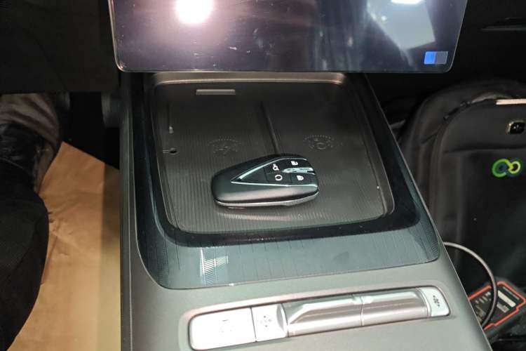 Used CHANGAN Eado PHEV 2025 Smart New Blue Whale 145KM Battleship Edition Interior 1