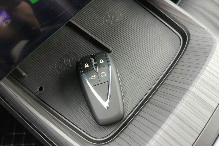 Used CHANGAN Eado PHEV 2025 Smart New Blue Whale 145KM Battleship Edition Interior 1