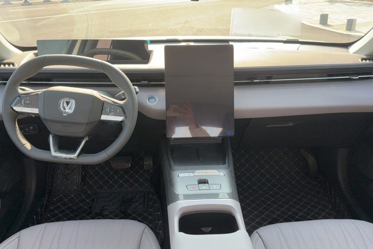Used CHANGAN Eado PHEV 2025 Smart New Blue Whale 145KM Battleship Edition Interior 2