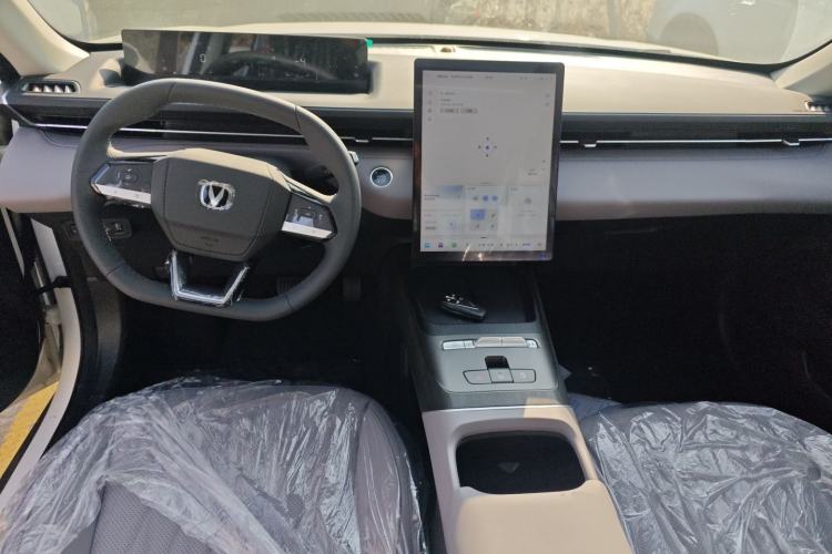 Used CHANGAN Eado PHEV 2025 Smart New Blue Whale 145KM Battleship Edition Interior 2
