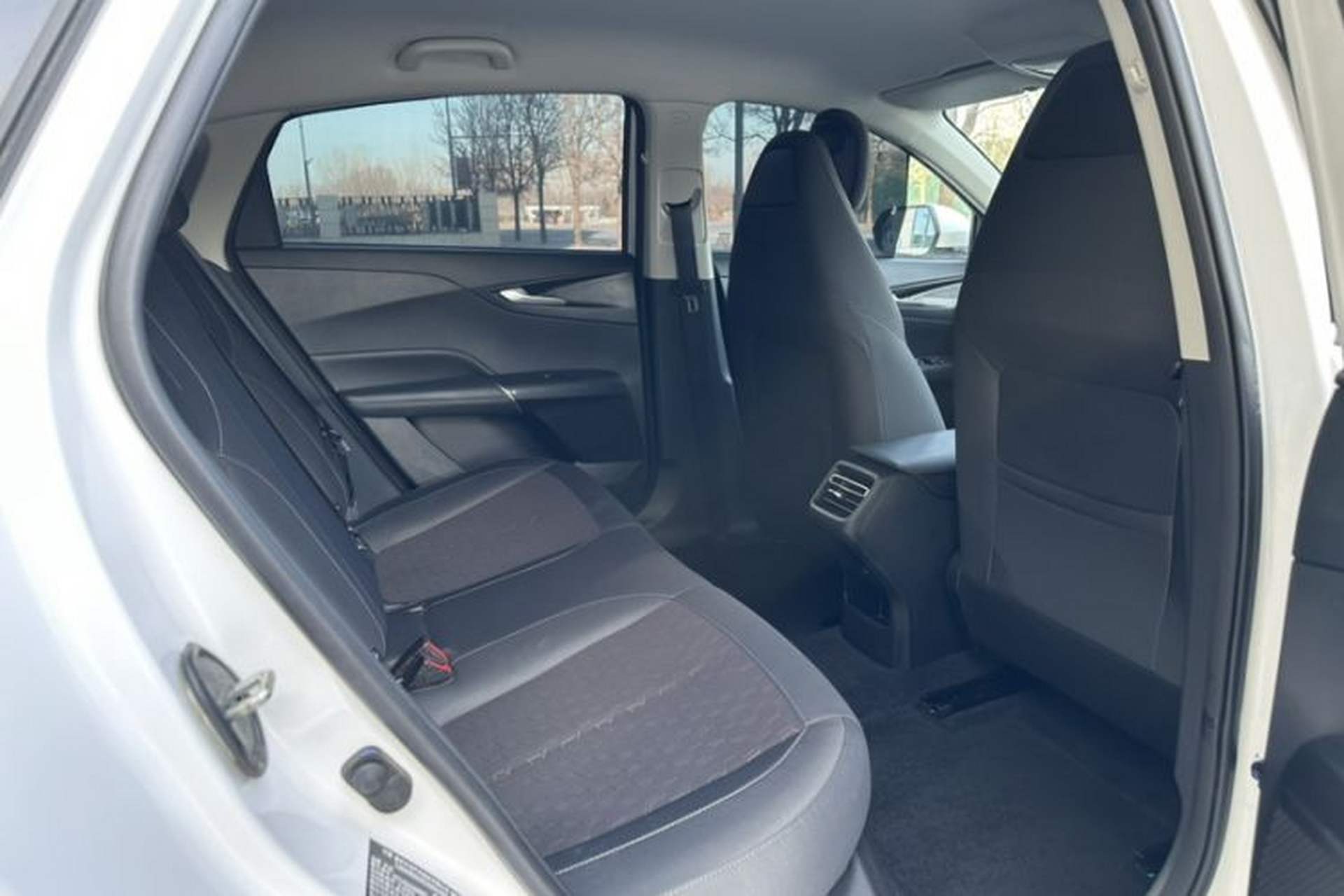 Used CHANGAN Eado PHEV 2025 Smart New Blue Whale 145KM High-Energy Edition Interior 2