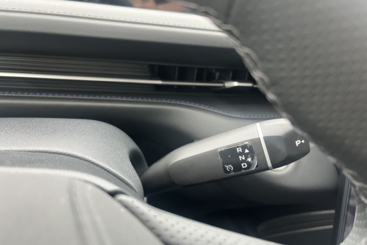 Used CHANGAN Eado PHEV 2025 Smart New Blue Whale 145KM High-Energy Edition Interior 4