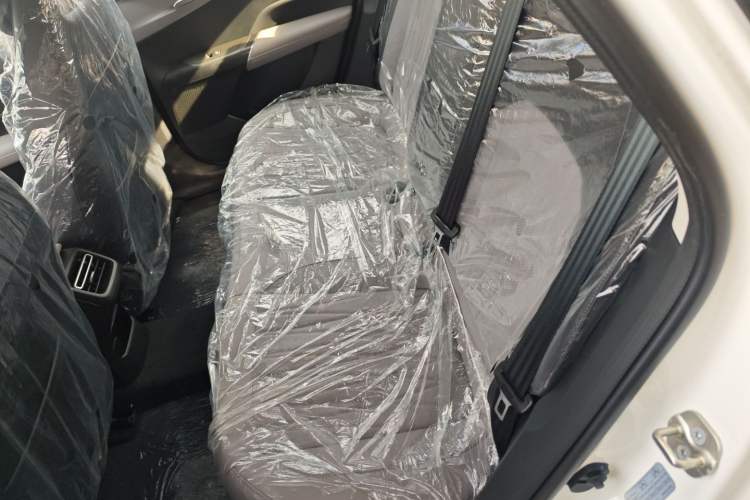 Used CHANGAN Eado PHEV 2025 Smart New Blue Whale 145KM Battleship Edition Interior 4
