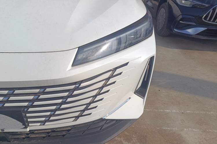 Used CHANGAN Eado PHEV 2025 Smart New Blue Whale 145KM Battleship Edition Left Front Headlight